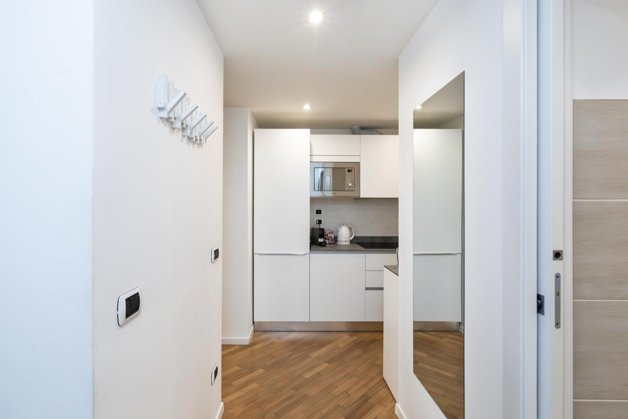 Magnoliaapartments - 5 Nirone Center Milan Luaran gambar
