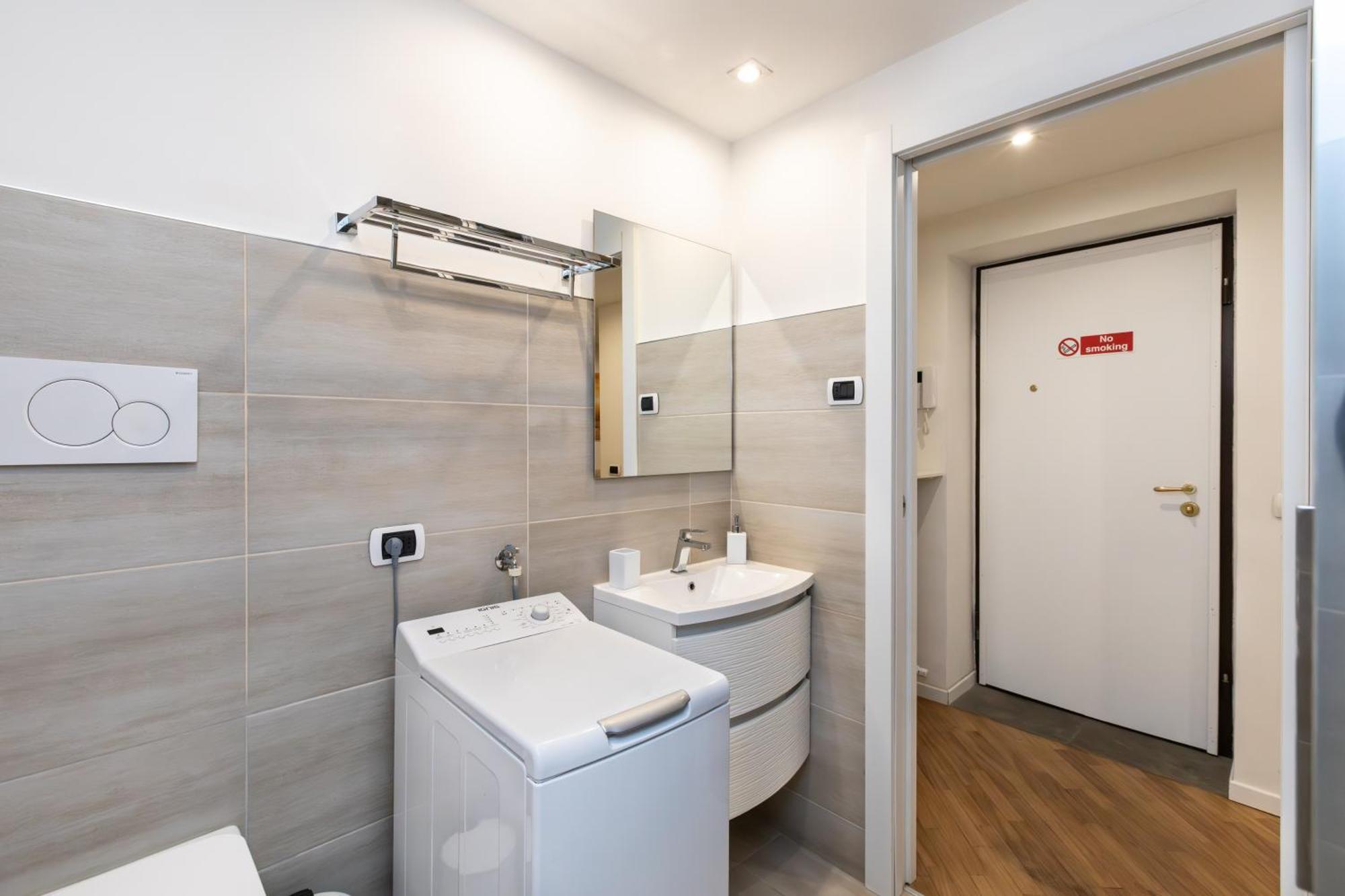 Magnoliaapartments - 5 Nirone Center Milan Luaran gambar